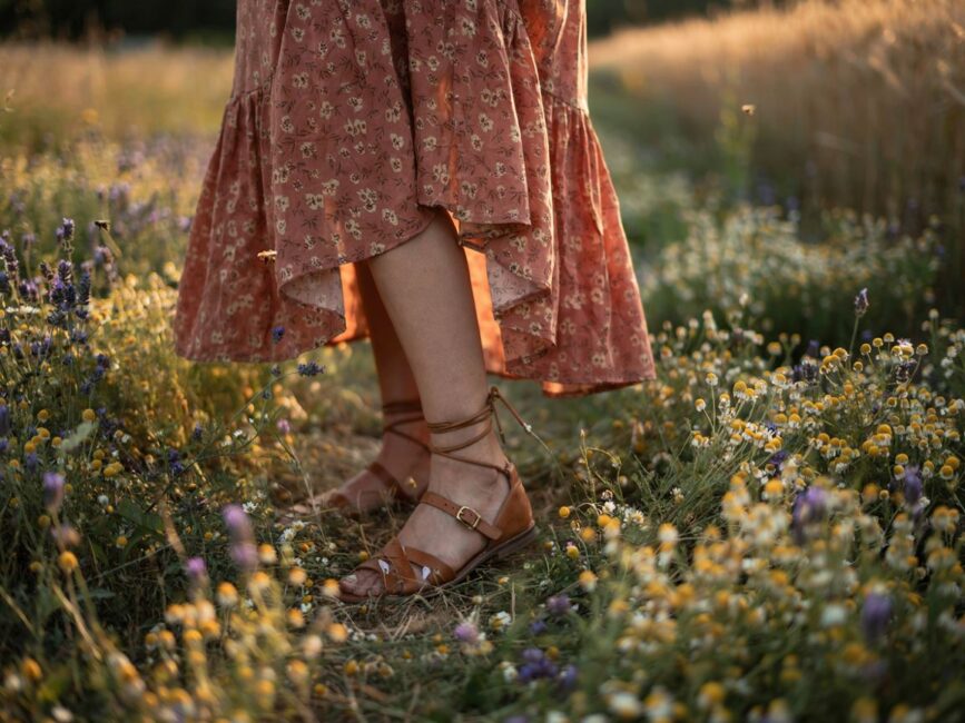 Jakie buty do długiej sukienki boho